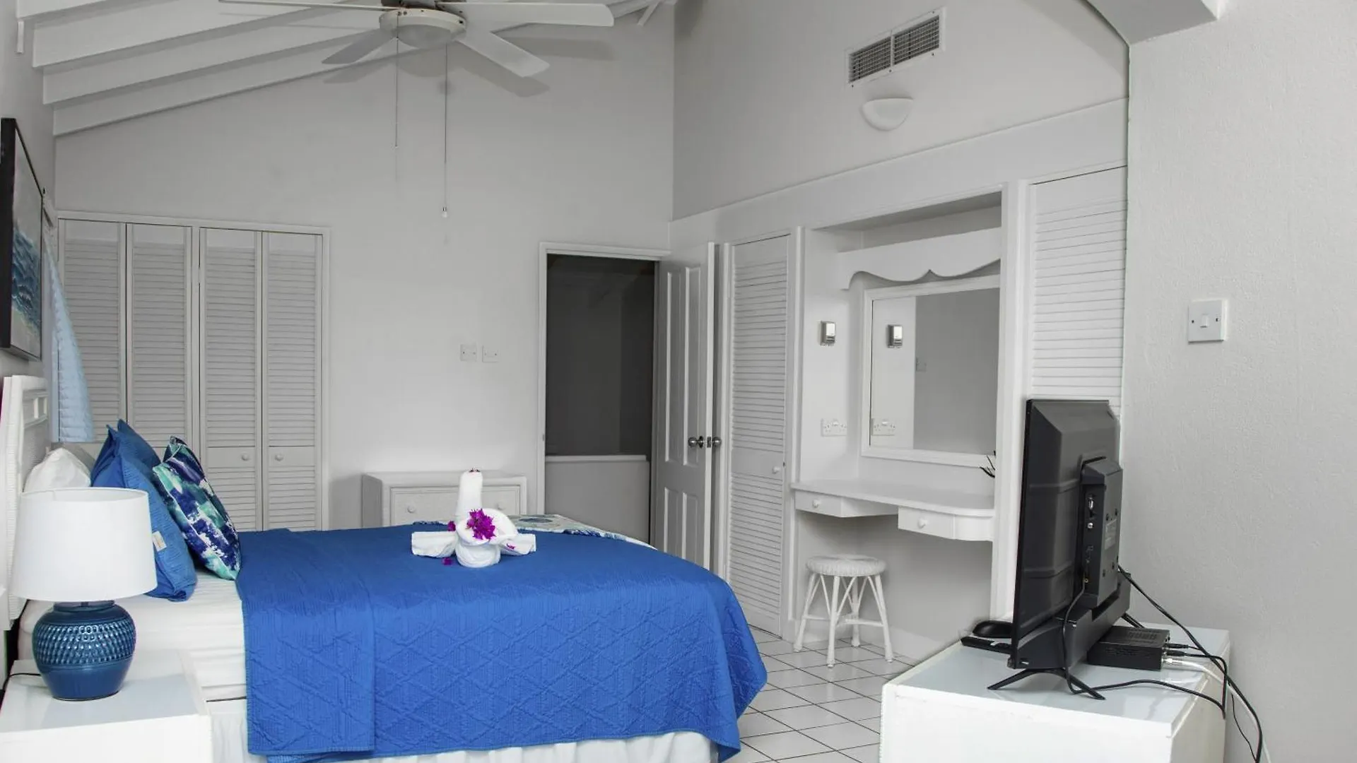 The Anchorage #5 A 2 Bedroom Waterfront Condo In Rodney Bay Condo Gros Islet Apartment